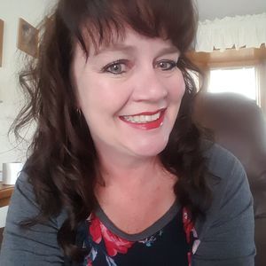 Meet your Posher, Valerie